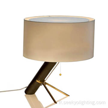 Lampe de table en tissu contemporain pour la décoration